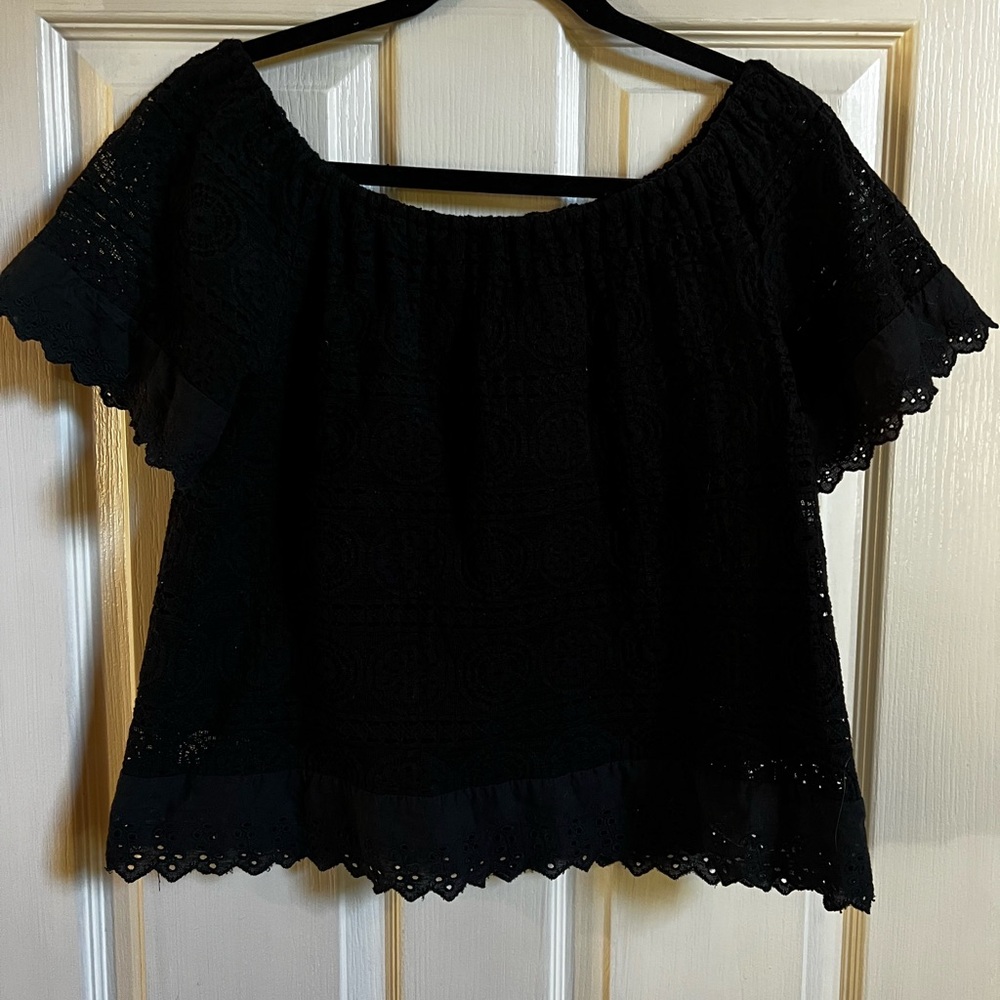 Black Flutter Sleeve Crop Blouse